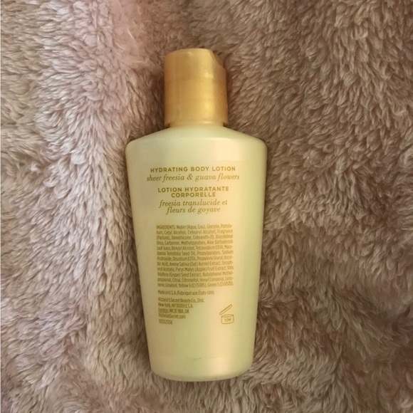 Victoria’s Secret Authentic Secret Escape lotion purse travel size 60 ml 2 oz - Picture 2 of 4